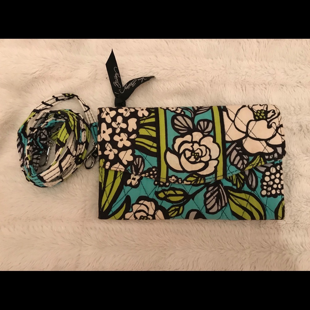 Vera Bradley Wristlet w/ removable strap